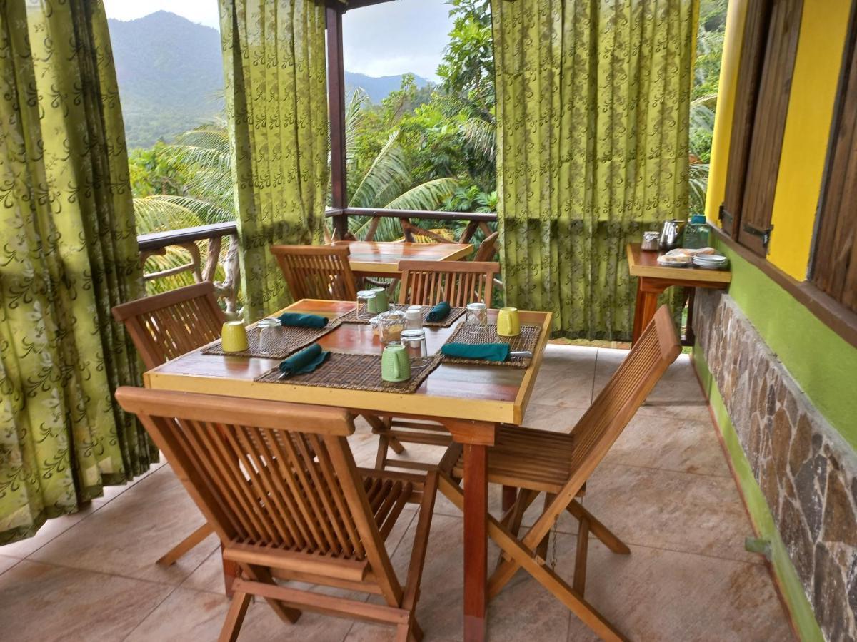 Serenity Lodges Dominica Marigot 외부 사진