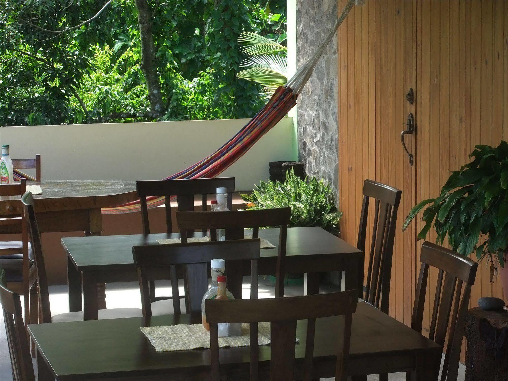 Serenity Lodges Dominica Marigot 외부 사진